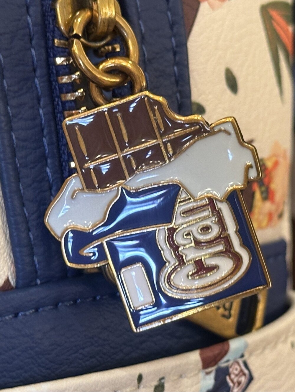 Disney Up' Loungefly Backpack With Cutesy Carl, Russell, and Kevin Arrives - Picture 4 of 4